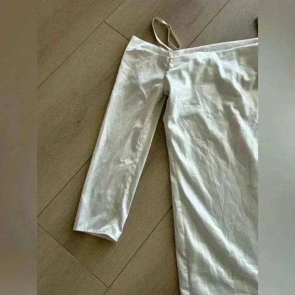 Venus Cowl Neck mini Dress off white silky straps long sleeves lined sz 8 hoco - Picture 4 of 11